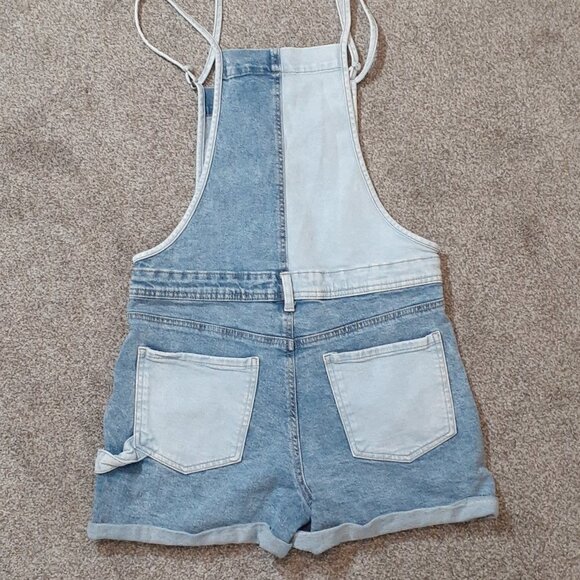 Celebrity PINK Blue Denim Cuffed Short-All's; T-Straps; Size M (7-9) - Picture 3 of 6